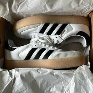 Adidas Sambas
